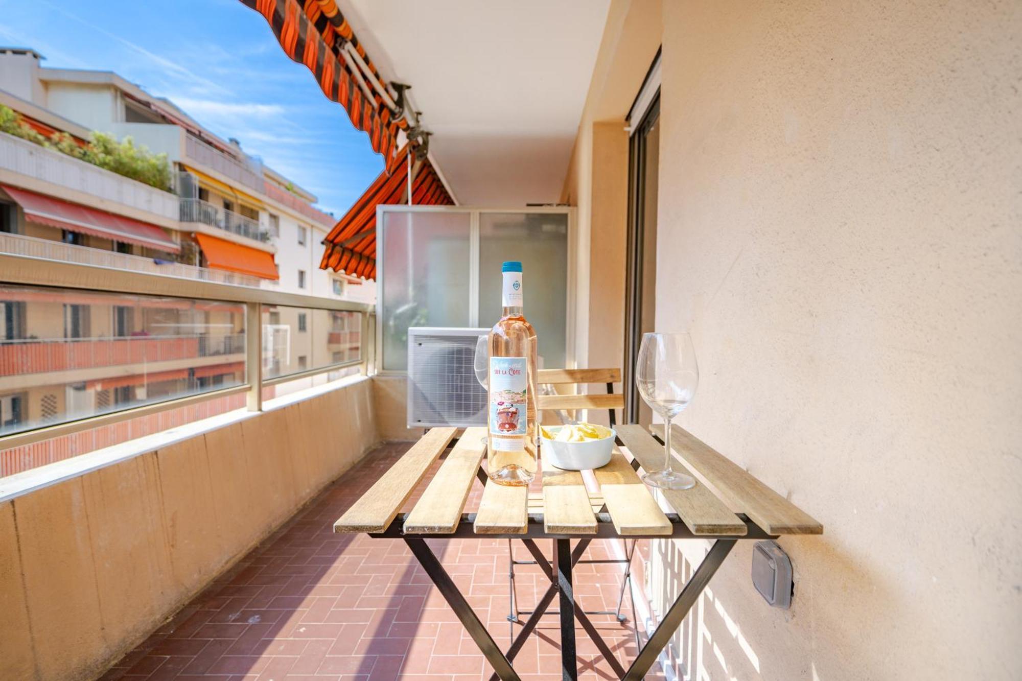 Near Old Town And Apartment Fully Renovated ニース エクステリア 写真